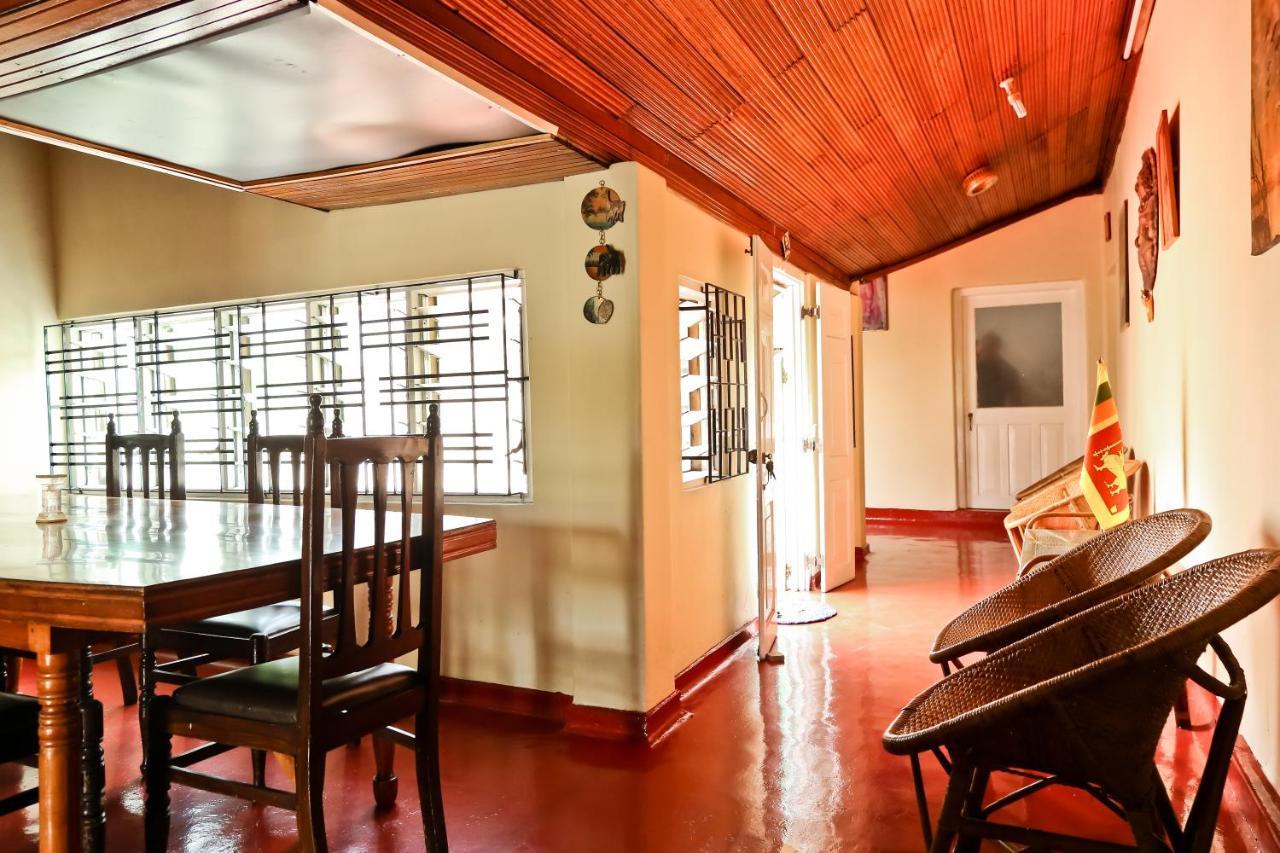 Merlyn Villa Negombo Exterior photo