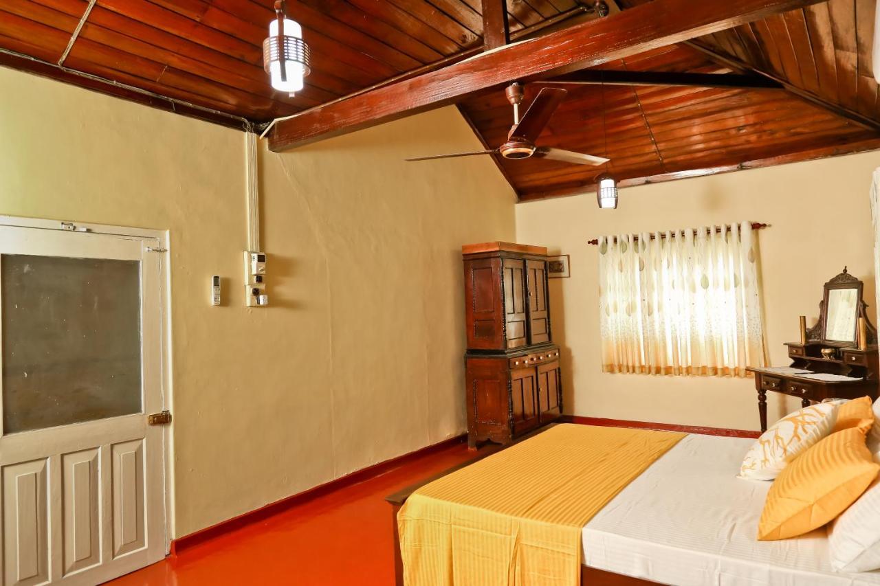Merlyn Villa Negombo Exterior photo