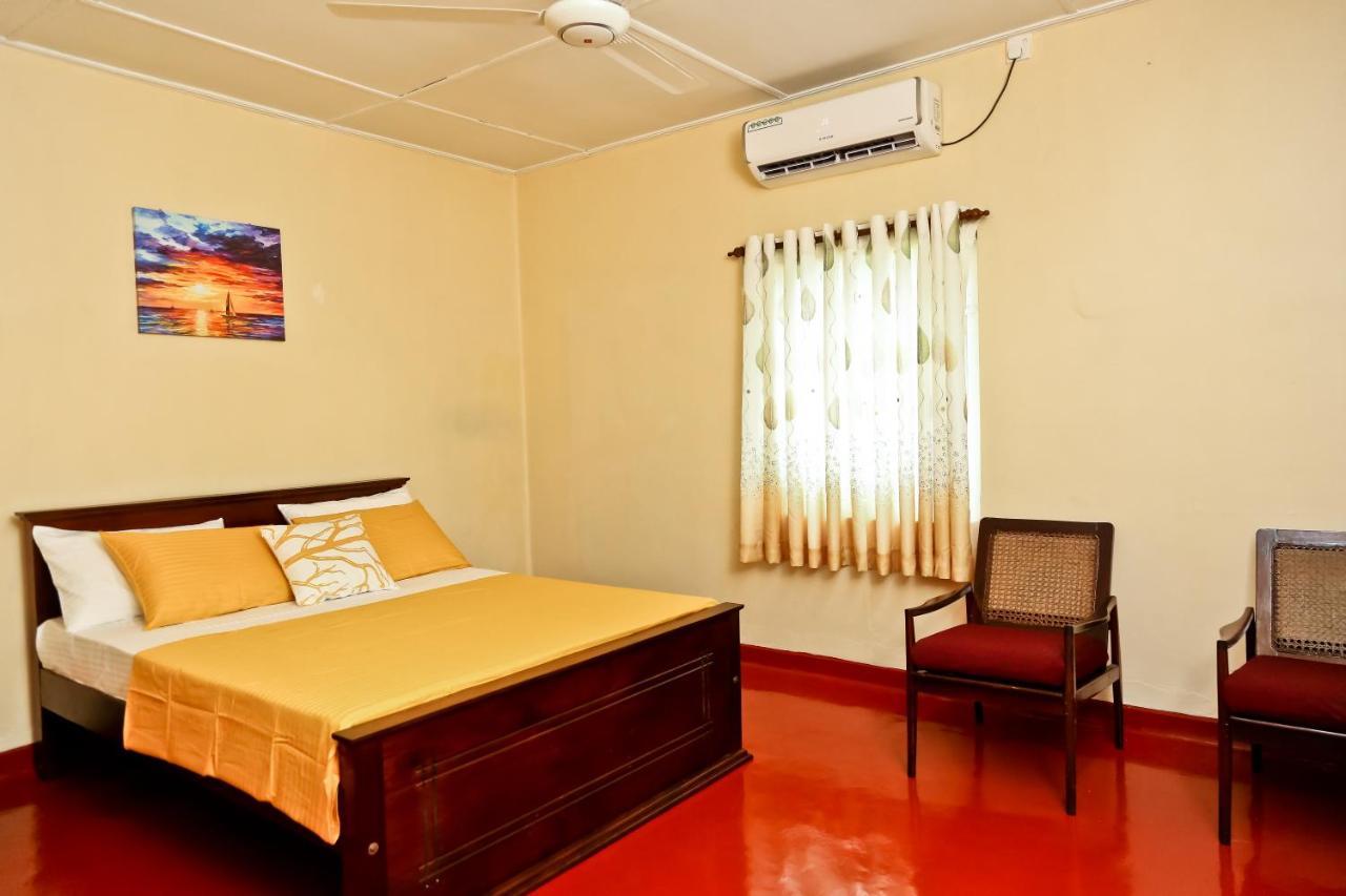 Merlyn Villa Negombo Exterior photo