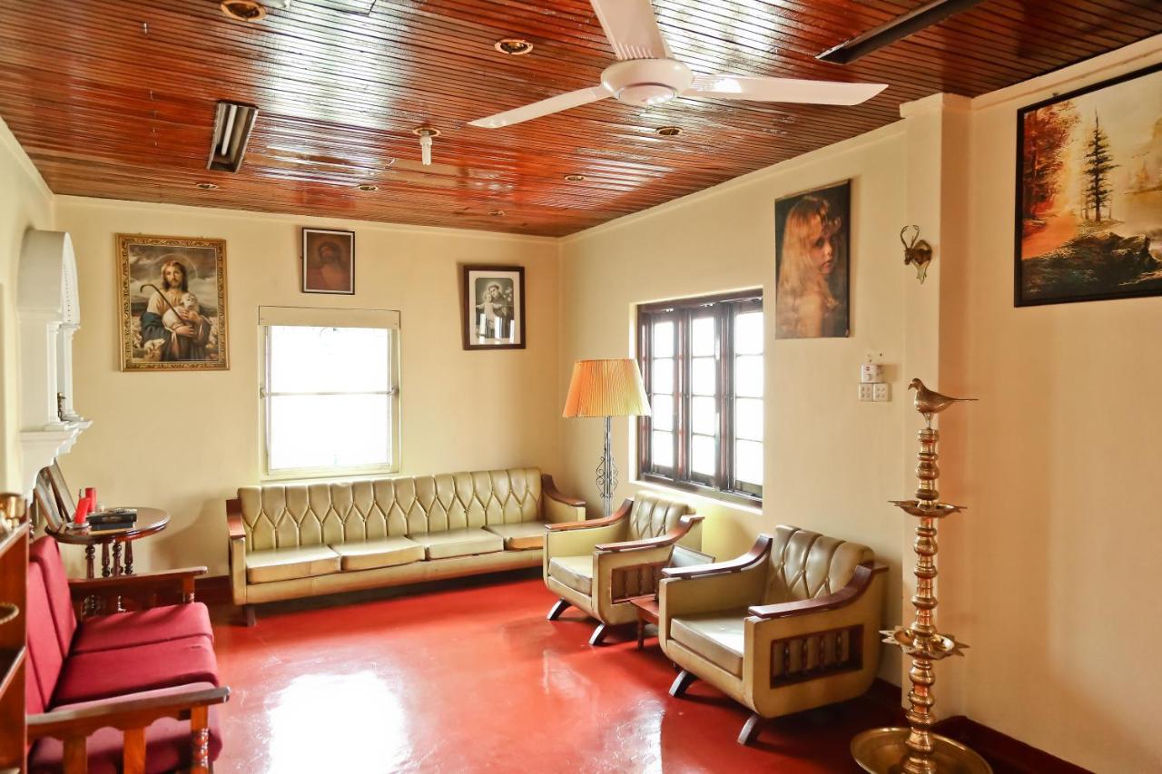 Merlyn Villa Negombo Exterior photo
